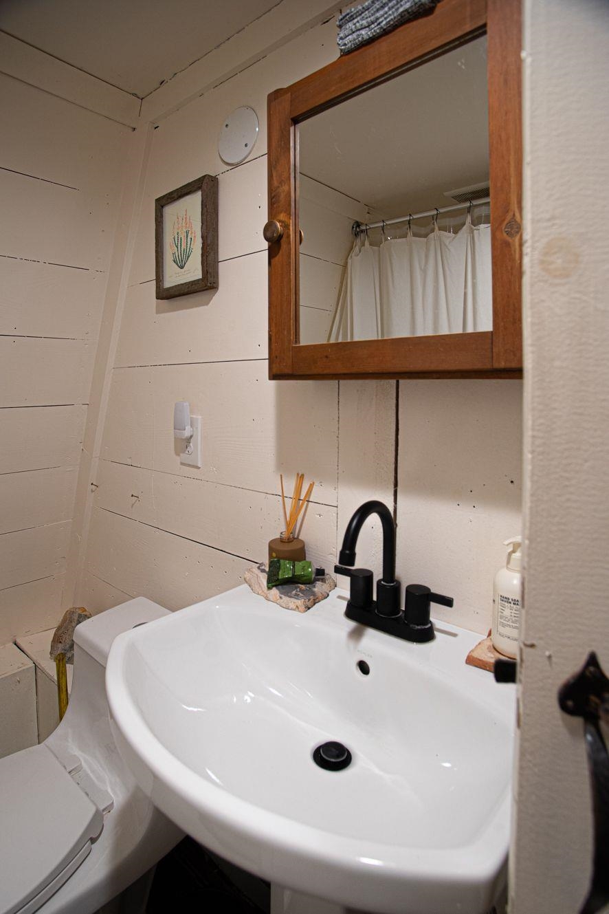 627 Hague Road Dummerston, VT 05301 - Photo 15 of 26