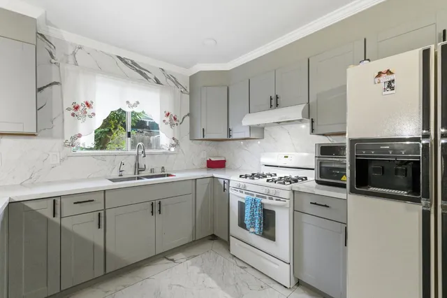 $375,000 | 204 West Cesar Chavez Boulevard, Fresno, CA 93706