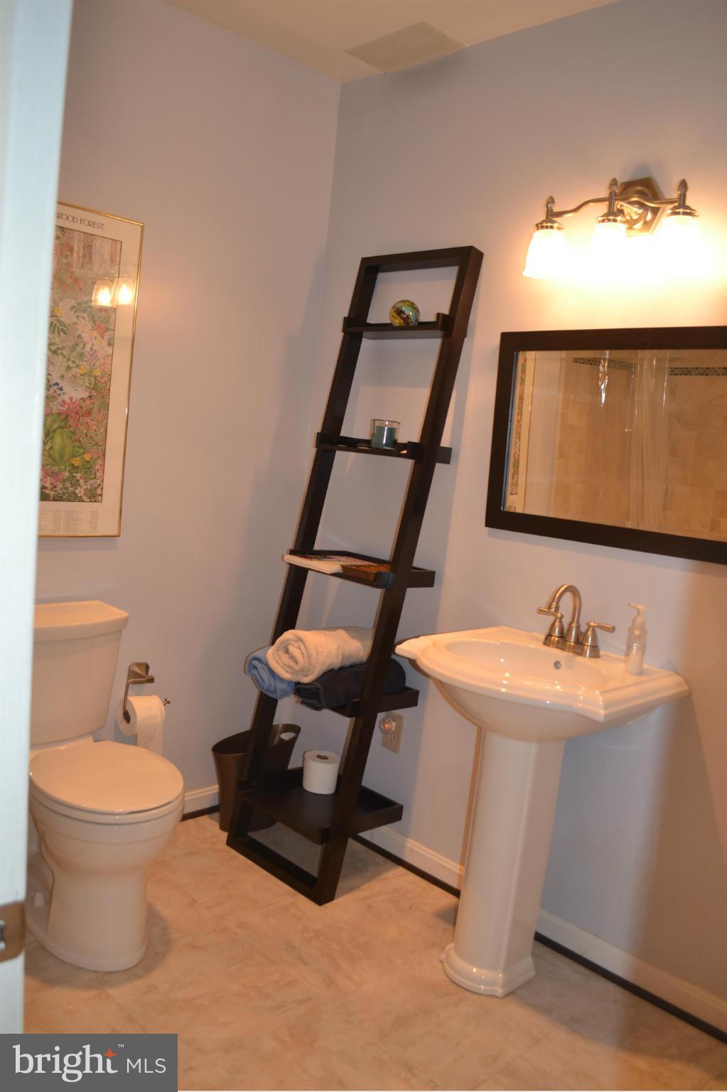 1560 Lottie Fowler Road Prince Frederick, MD 20678 - Photo 23 of 27 Bath