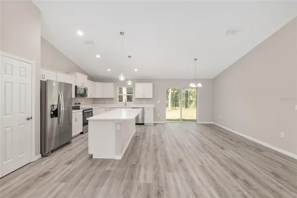 $359,500 | 20760 Southwest 90th Loop, Dunnellon, FL 34431