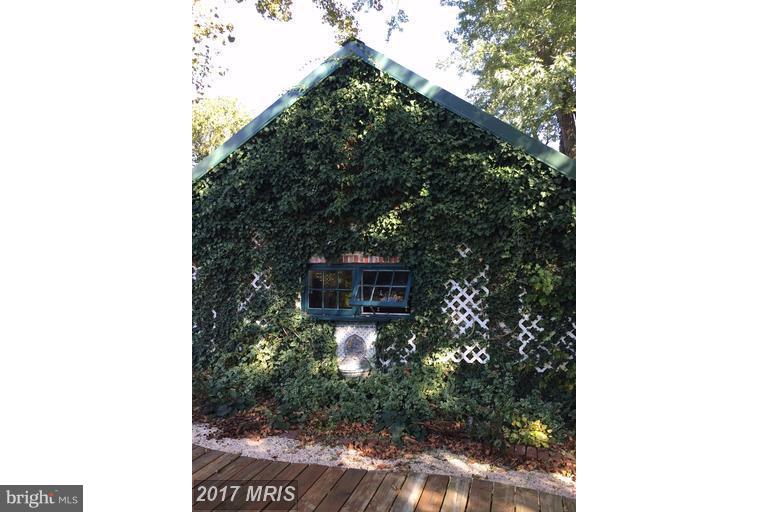 21081 Haven Road Rock Hall, MD 21661 - Photo 4 of 17 POTTING SHED