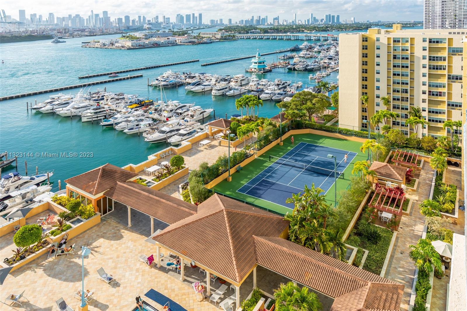 90 Alton Road, Unit 1602 Miami Beach, FL 33139 - Photo 33 of 34 an aerial view of a house with a lake view
