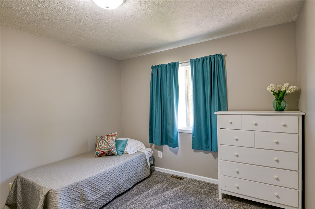 11416 Riley Road Interlochen, MI 49643 - Photo 25 of 39 1874950-24.JPG