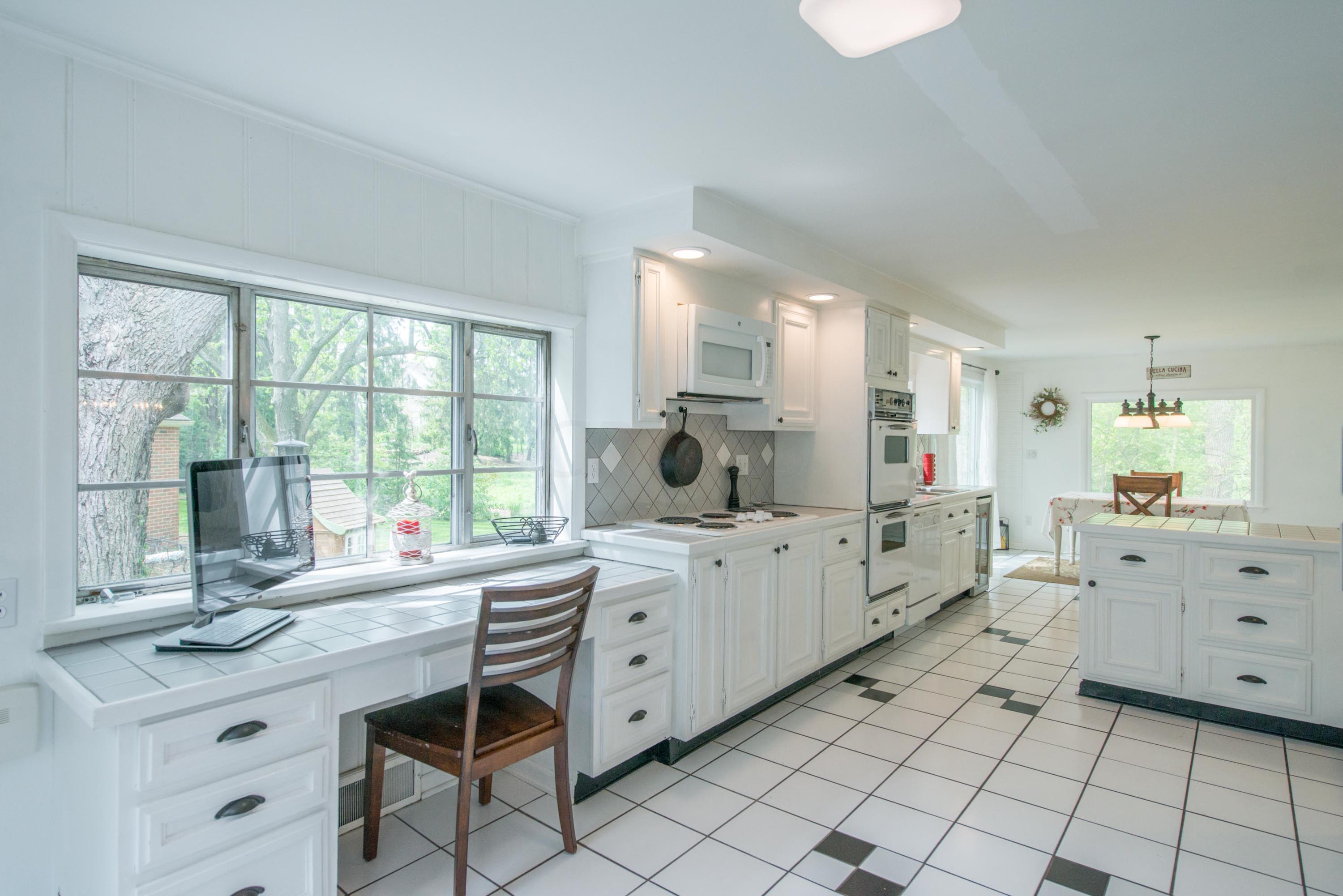 6367 Linworth Road Worthington, OH 43085 - Photo 18 of 50