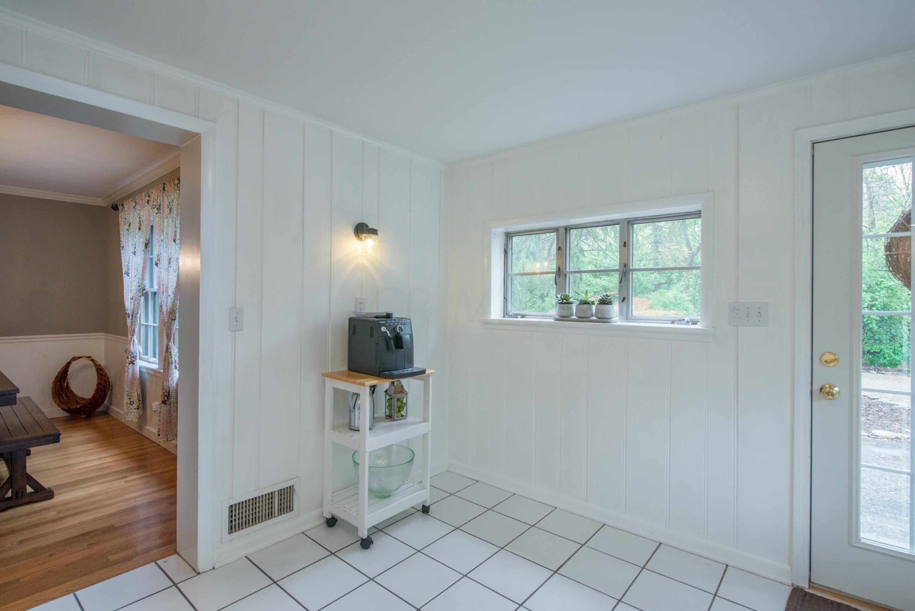 6367 Linworth Road Worthington, OH 43085 - Photo 23 of 50