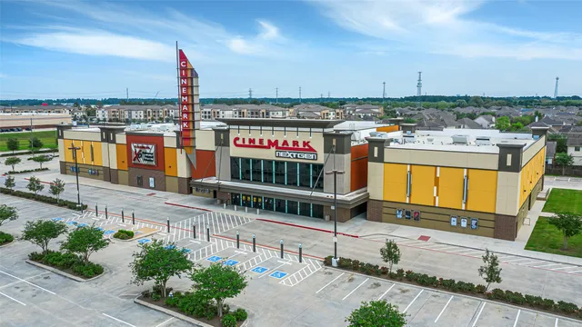 $1,675 | 21155 Gosling Road, Unit 30D, Spring, TX 77388