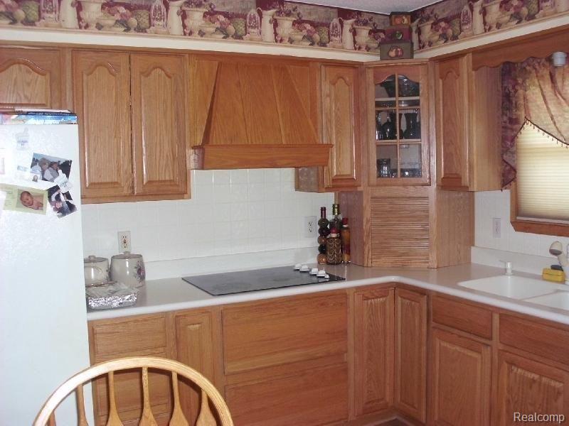 8410 Arbela Road Millington, MI 48746 - Photo 2 of 25 Kitchen.JPG