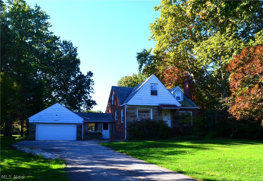 25978 Highland Road Cleveland, OH 44143 - Photo 1 of 25 Gallery Image 1