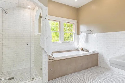 $2,079,000 | 525 East California Boulevard, Pasadena, CA 91106