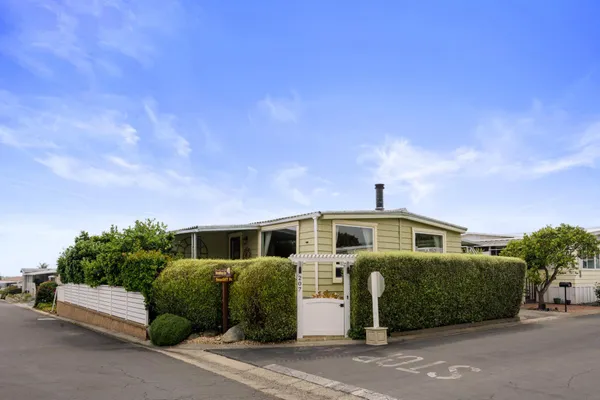 $695,000 | 3950 Via Real, Unit SPC 207, Carpinteria, CA 93013