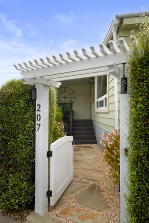 $695,000 | 3950 Via Real, Unit SPC 207, Carpinteria, CA 93013