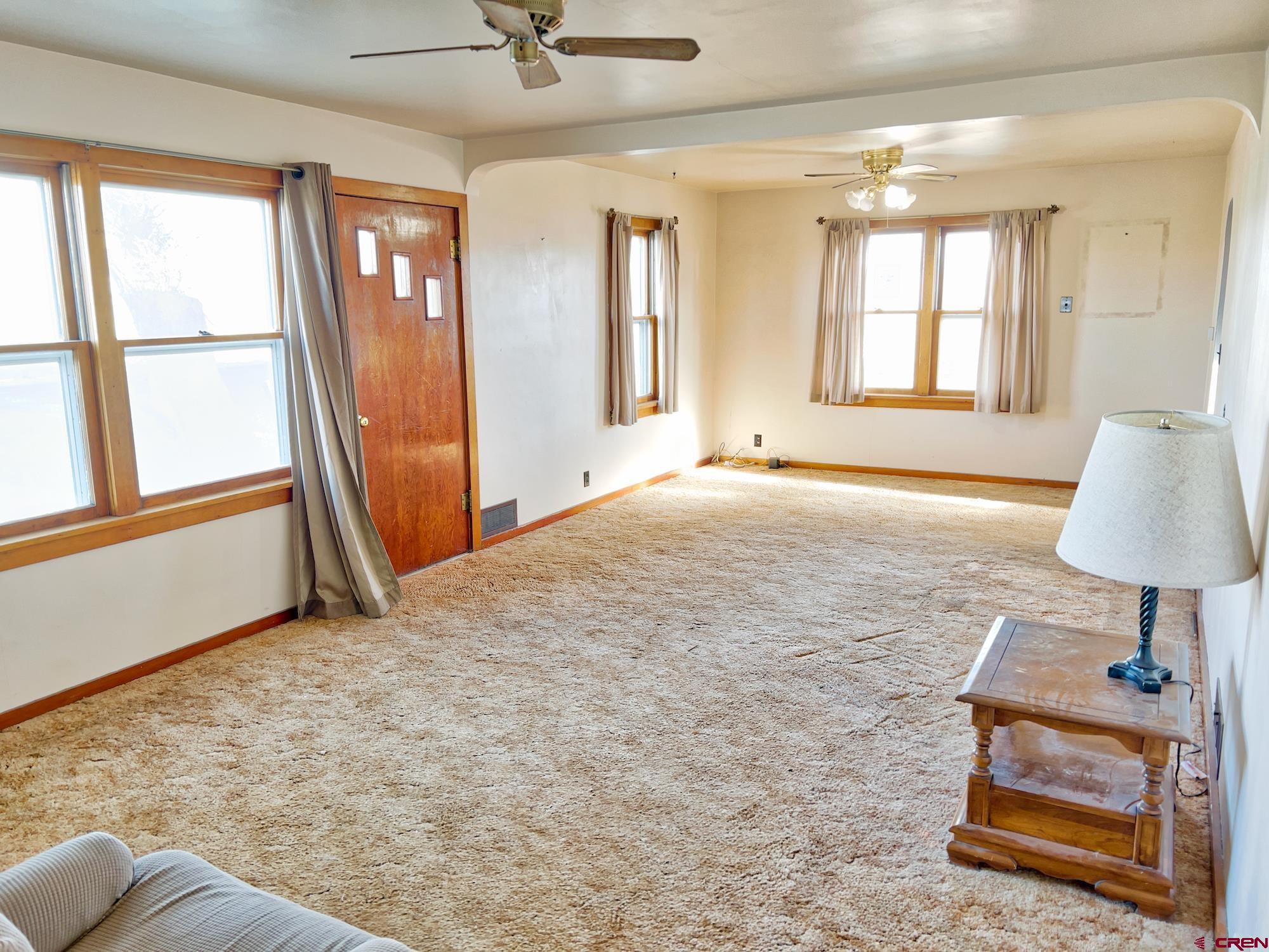 8139 5600th Road Olathe, CO 81425 - Photo 16 of 30 a view of an empty room and window