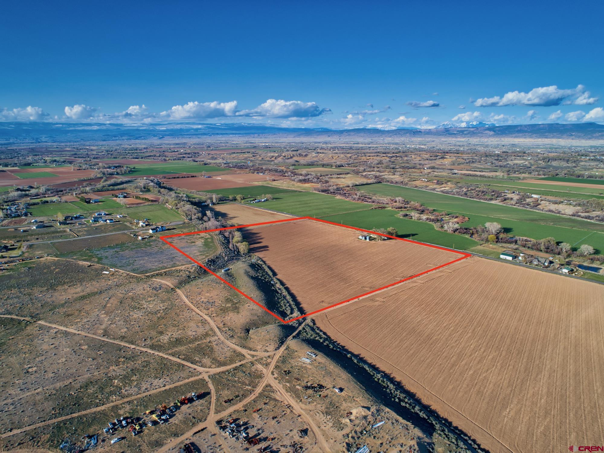 8139 5600th Road Olathe, CO 81425 - Photo 4 of 30 an outdoor view with patio