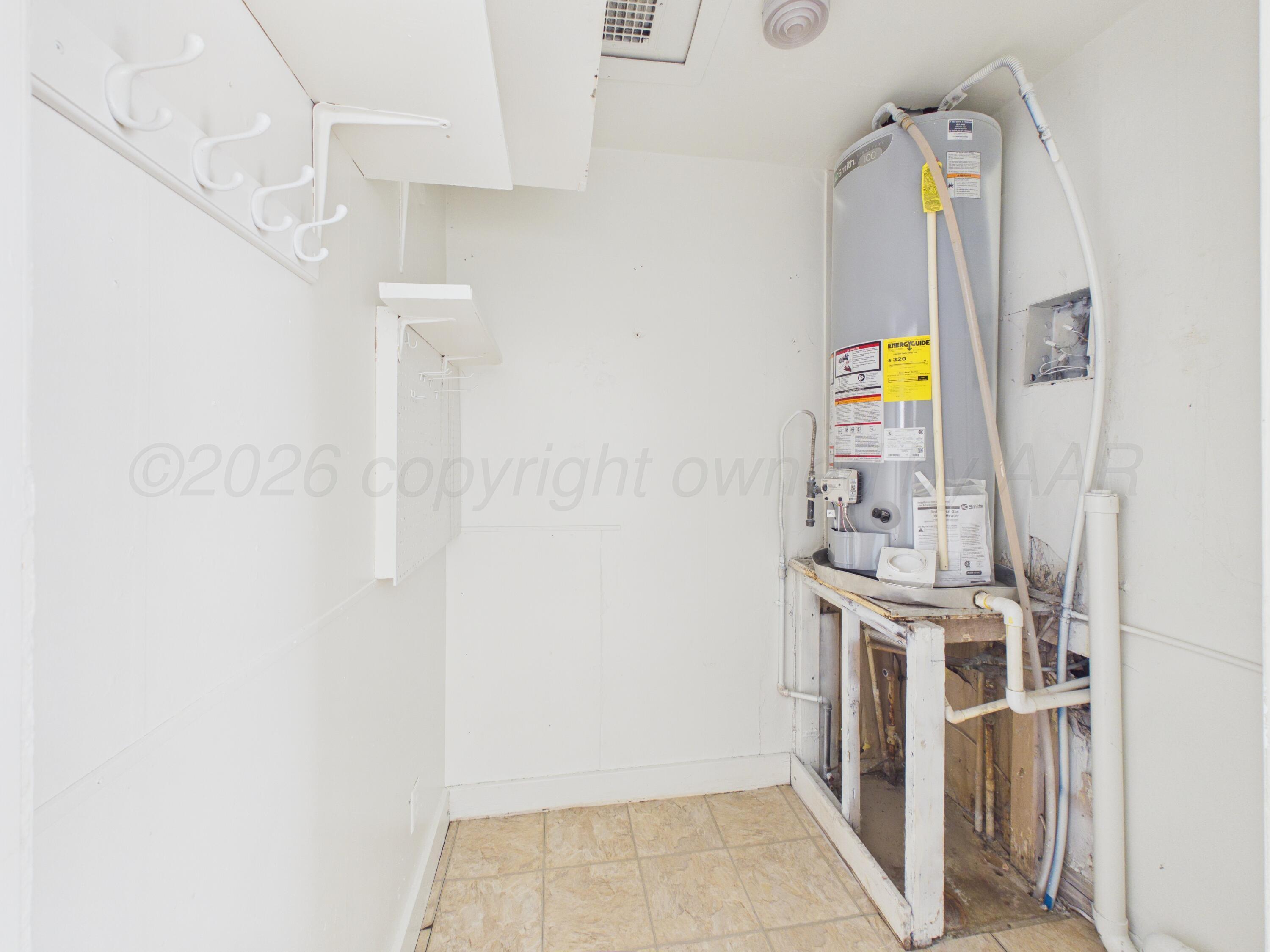 701 Sunset Terrace Amarillo, TX 79106 - Photo 13 of 29 CAM06442G6-PR0043-STILL021