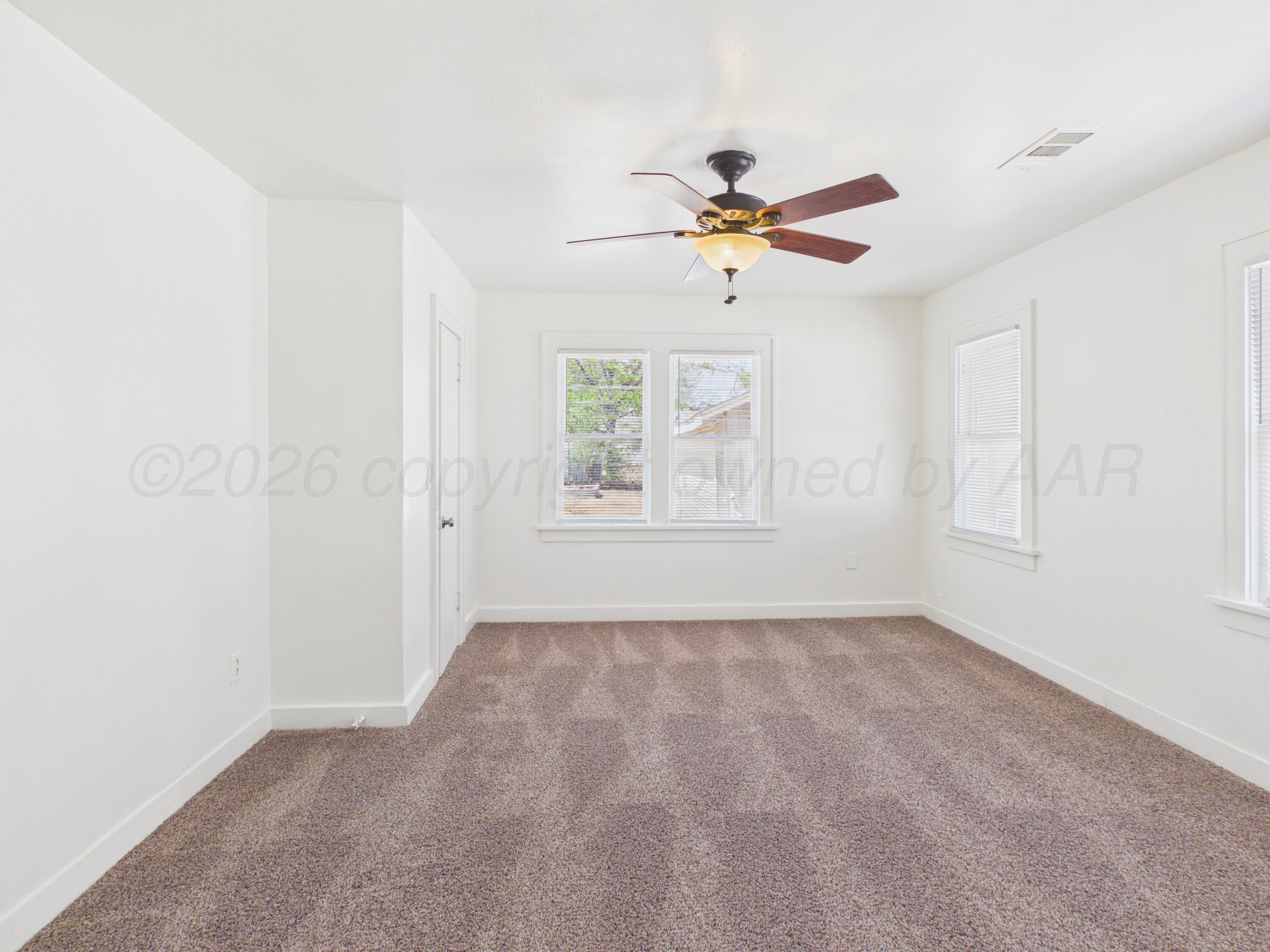 701 Sunset Terrace Amarillo, TX 79106 - Photo 14 of 29 CAM06442G6-PR0043-STILL009