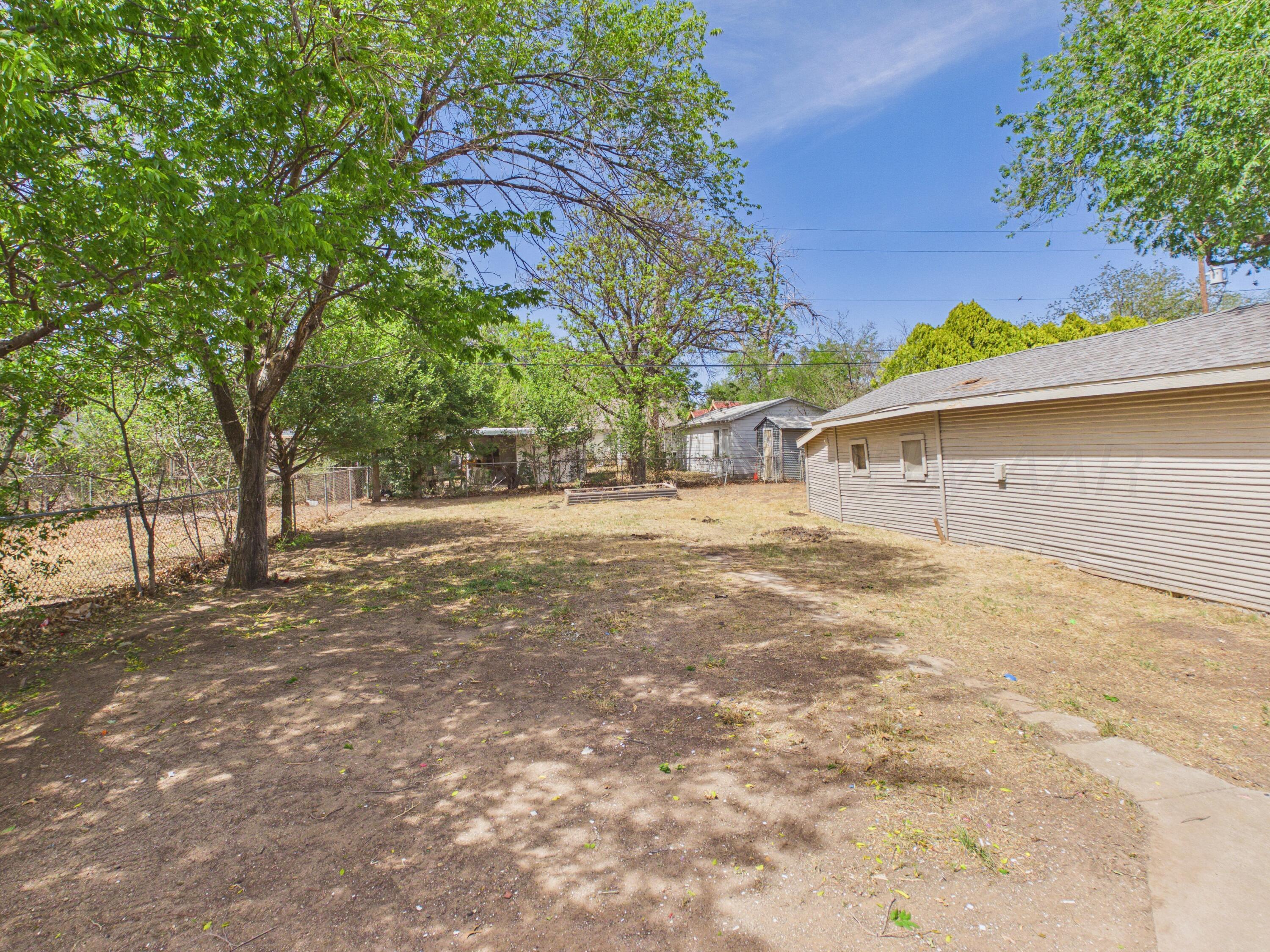 701 Sunset Terrace Amarillo, TX 79106 - Photo 27 of 29 CAM06442G6-PR0043-STILL023