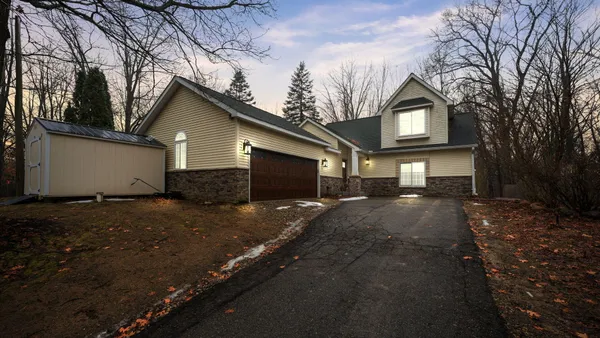 $490,000 | 4160 Link Drive, Brighton, MI 48114