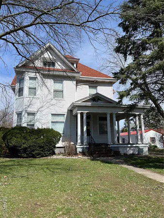 $150,000 | 101 East 1st N Street, Mount Olive, IL 62069