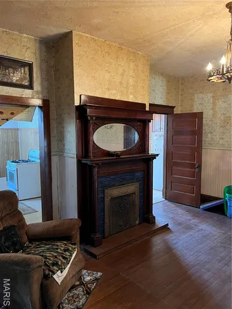 $150,000 | 101 East 1st N Street, Mount Olive, IL 62069