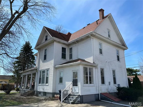 $150,000 | 101 East 1st N Street, Mount Olive, IL 62069