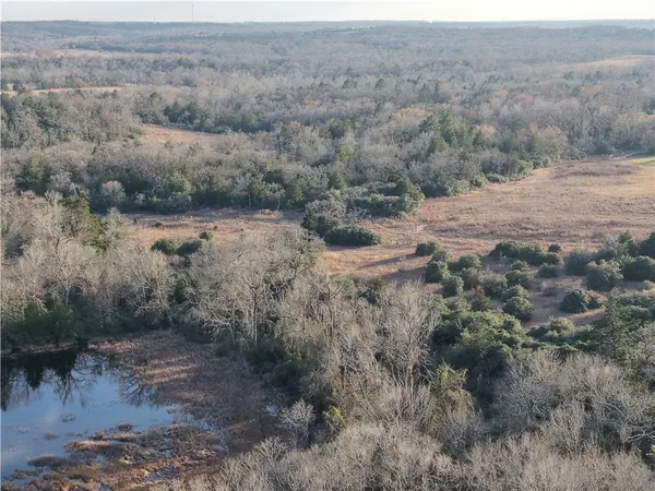 a view of a dry field