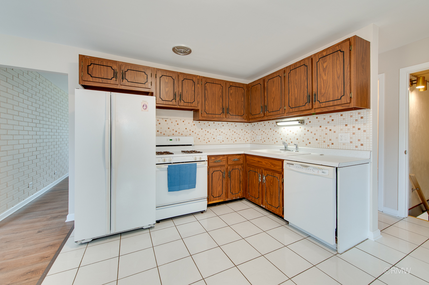 691 Westmere Road Des Plaines, IL 60016 - Photo 10 of 30 Gallery Image 10