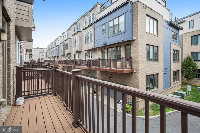 $999,900 | 6940 Rockledge Drive, Bethesda, MD 20817