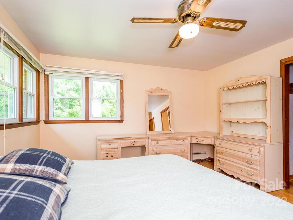 3 Barclay Road Candler, NC 28715 - Photo 18 of 36 Gallery Image 18