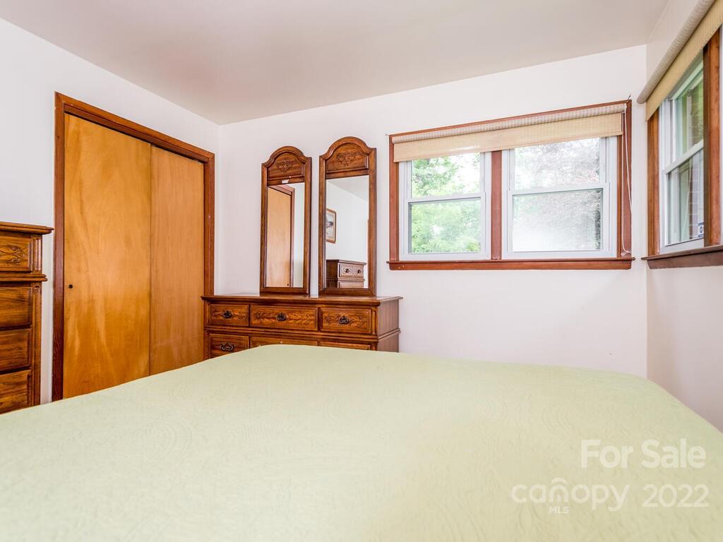 3 Barclay Road Candler, NC 28715 - Photo 23 of 36 Gallery Image 23