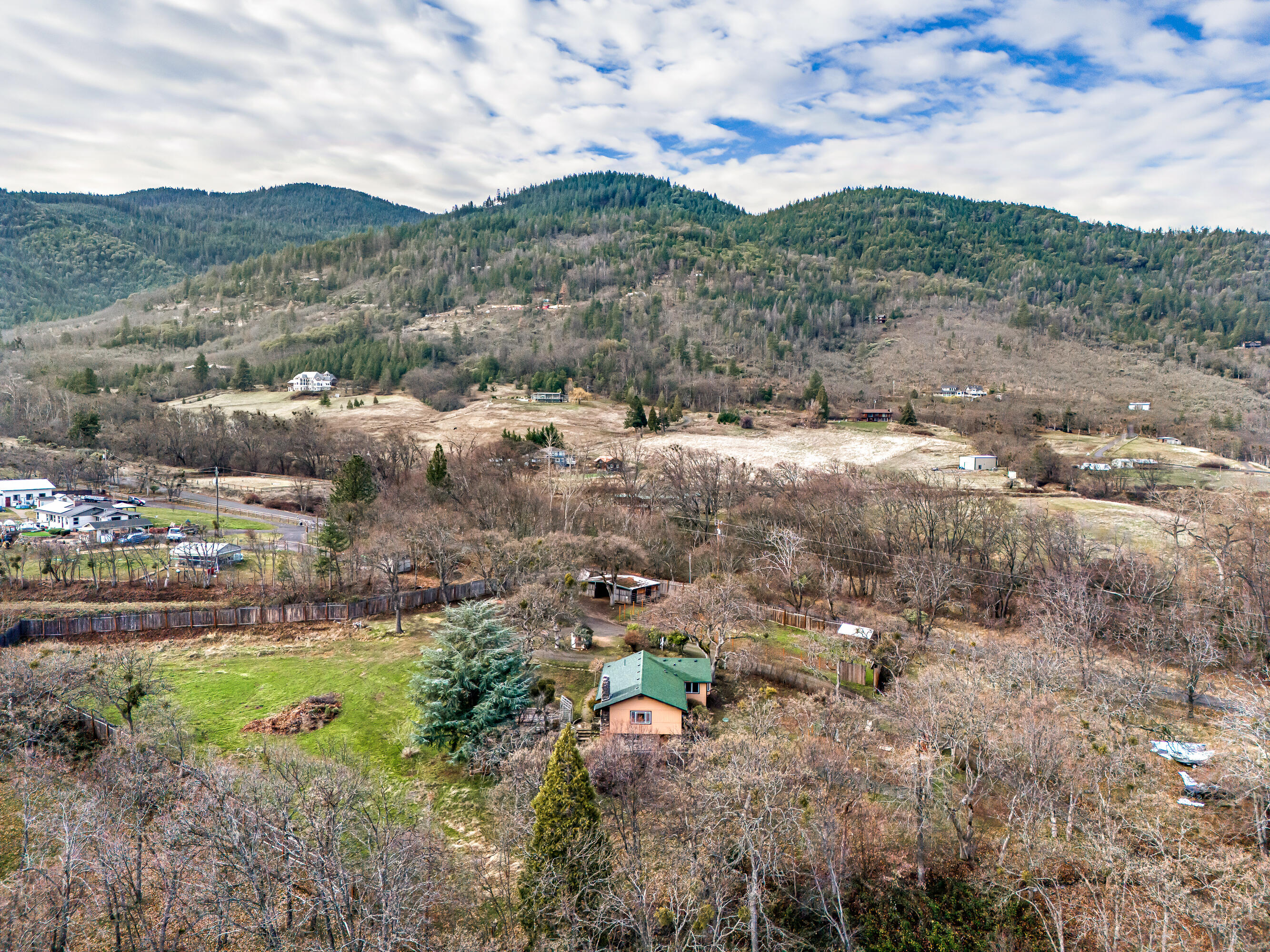 4260 Clayton Road Ashland, OR 97520 - Photo 39 of 41 Flyover