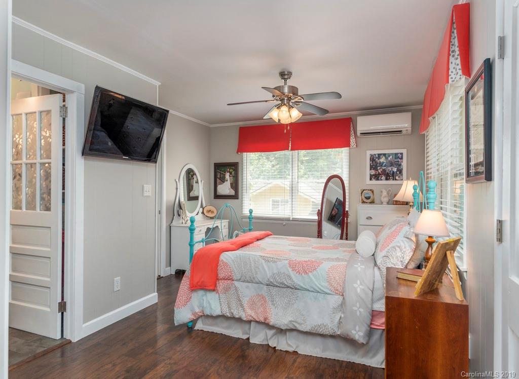 60 Liberty Road Waynesville, NC 28785 - Photo 11 of 29