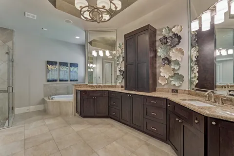 $1,740,000 | 35 Pondera Point Drive, The Woodlands, TX 77375