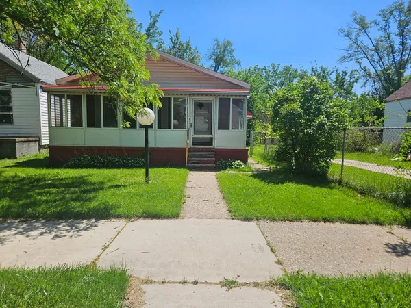 $34,900 | 3948 Minnesota Street, Hamtramck, MI 48212