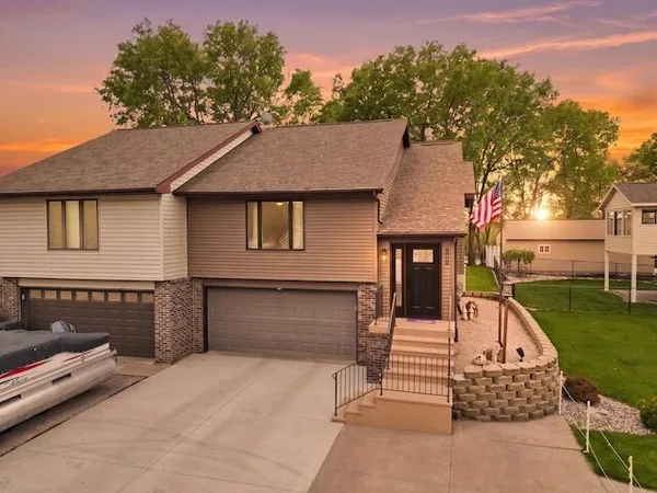 $430,000 | 1207 Townsend Street, La Crosse, WI 54601