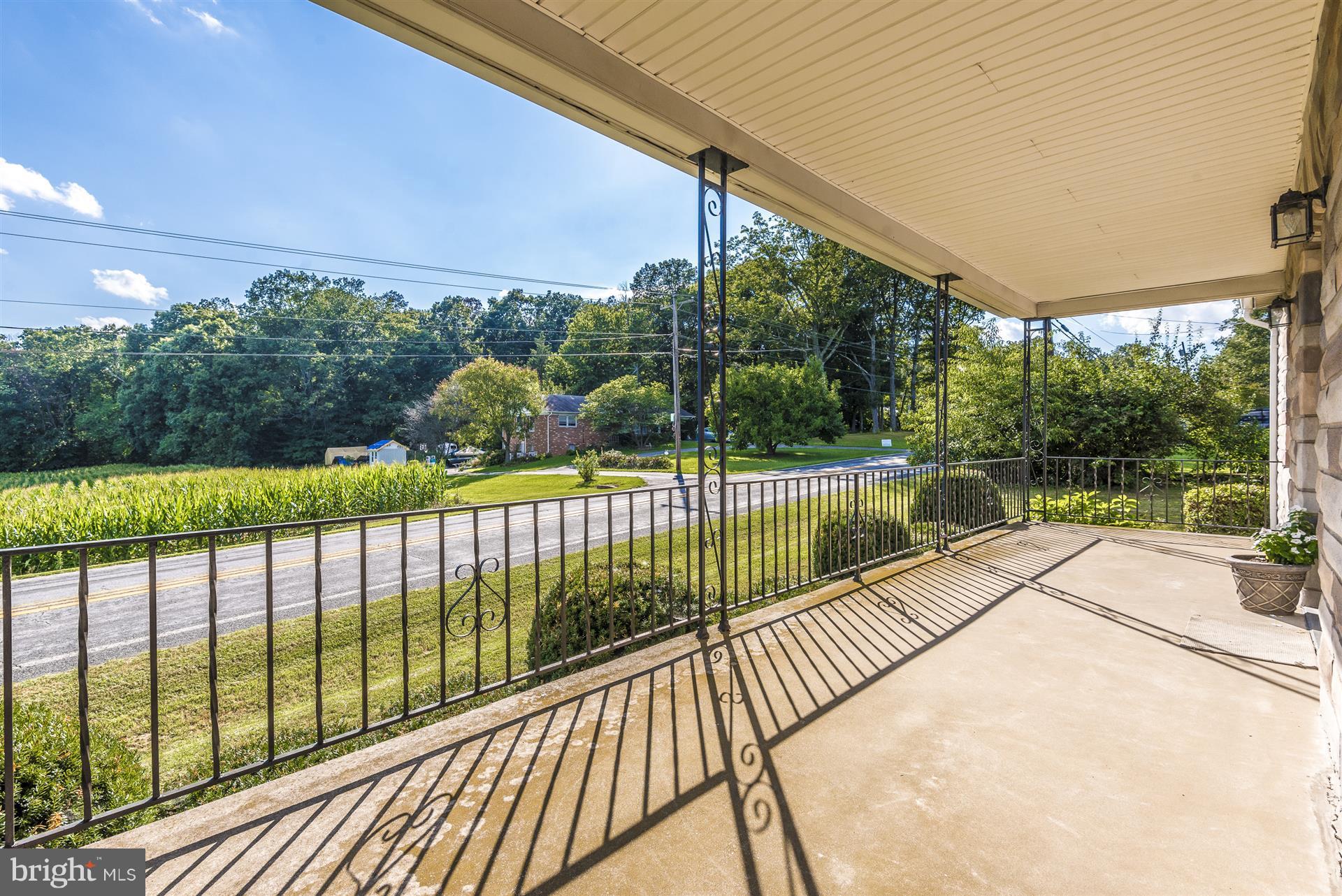 2601 Gillis Road Mount Airy, MD 21771 - Photo 3 of 29