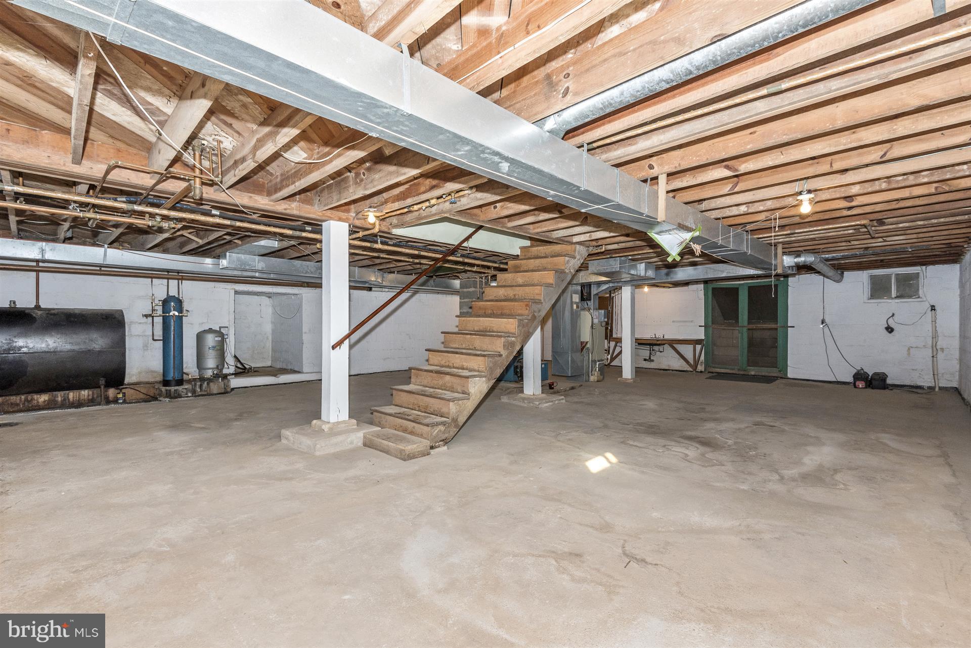 2601 Gillis Road Mount Airy, MD 21771 - Photo 29 of 29 a view of an empty room with stairs