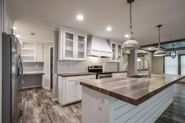 $315,000 | 1713 Fm 2797, Dayton, TX 77535