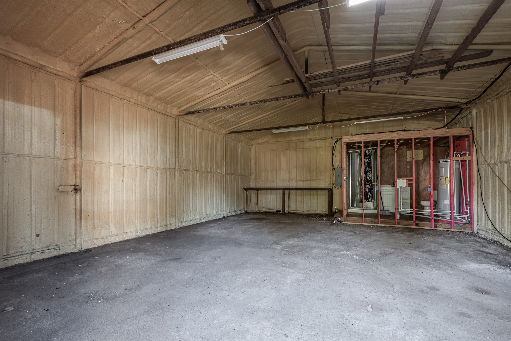 1713 Fm 2797 Dayton, TX 77535 - Photo 26 of 50 a view of an empty room with ceiling fan