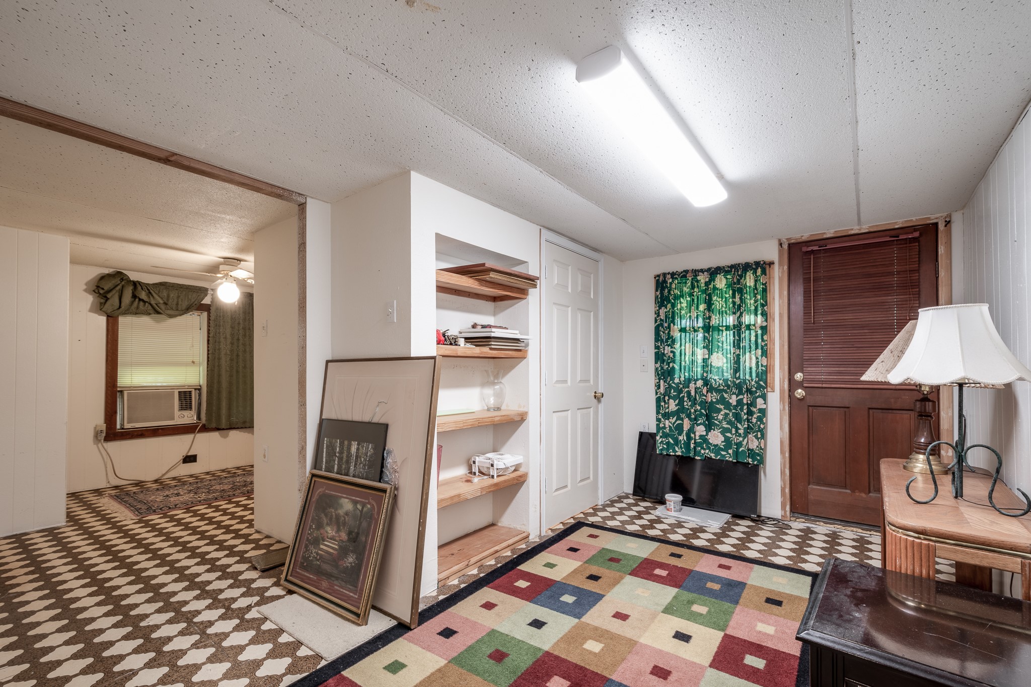 1713 Fm 2797 Dayton, TX 77535 - Photo 40 of 50 a bedroom with furniture and a window