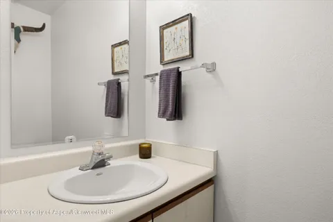 $780,000 | 405 Park Avenue, Unit F2, Basalt, CO 81621
