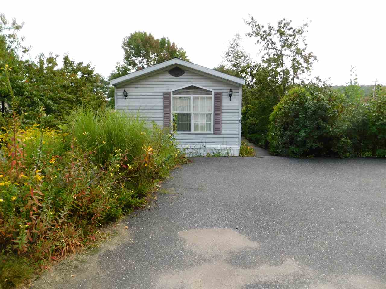 20 Old Henniker Road, Unit 30 Hillsborough, NH 03244 - Photo 2 of 39
