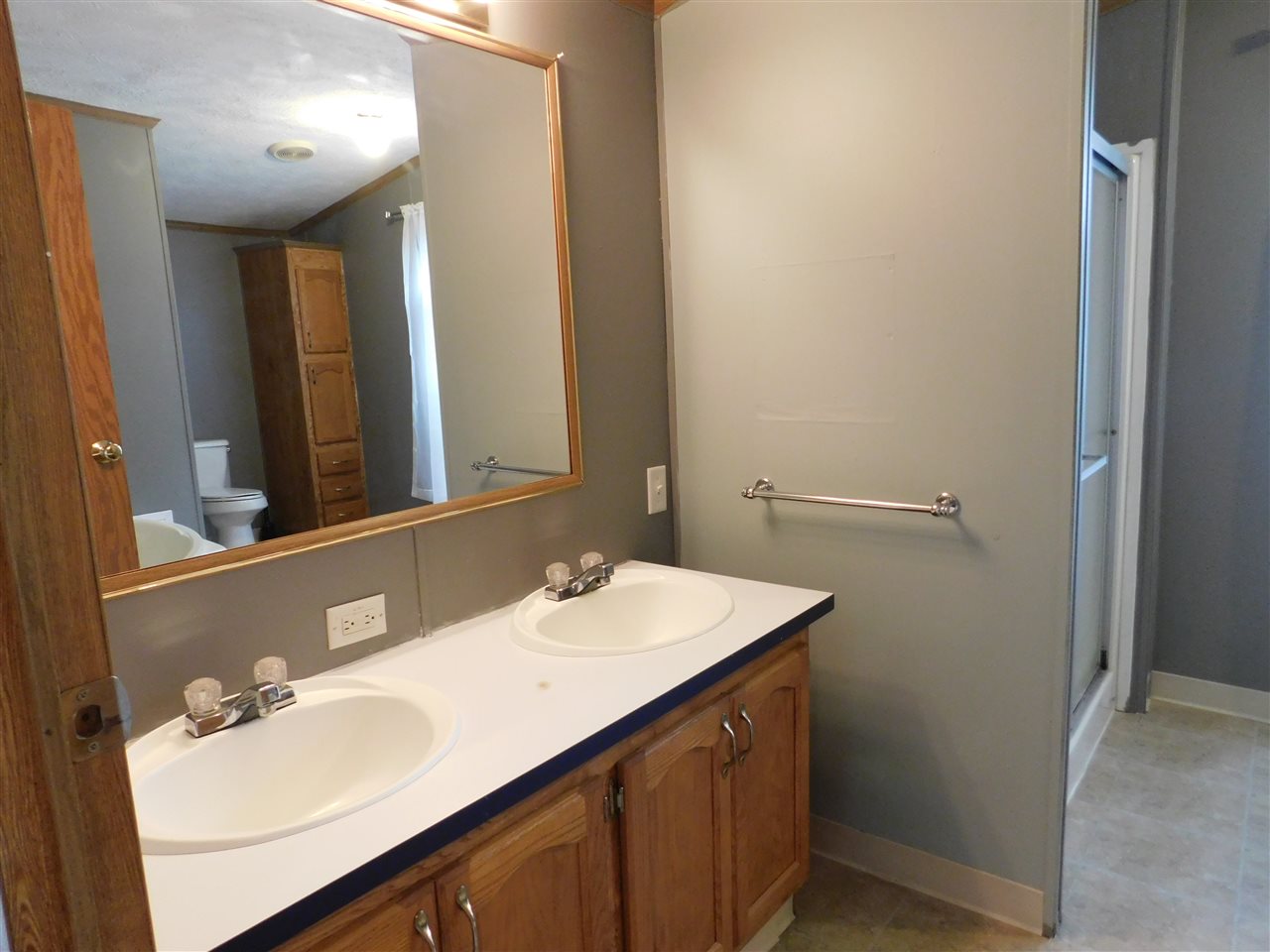 20 Old Henniker Road, Unit 30 Hillsborough, NH 03244 - Photo 28 of 39