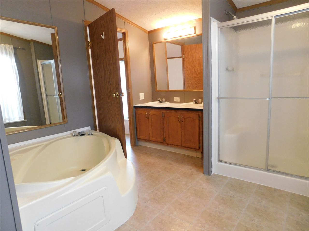 20 Old Henniker Road, Unit 30 Hillsborough, NH 03244 - Photo 32 of 39