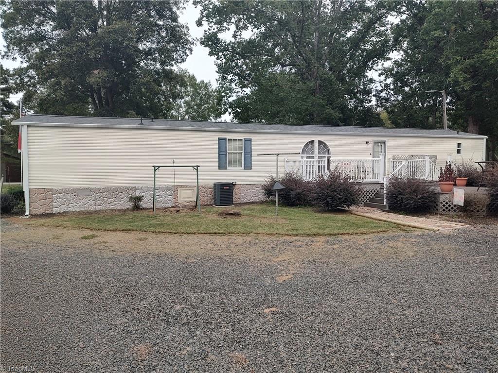 13736 Vintage Road Eden, NC 27288 - Photo 3 of 23 Gallery Image 3