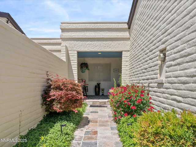 $725,000 | 4833 Lakeridge Terrace East, Reno, NV 89509