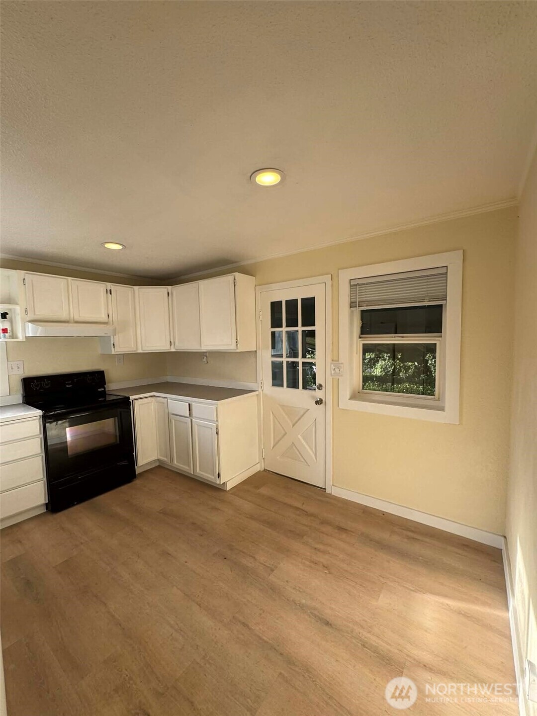 150 Lebo Boulevard Bremerton, WA 98310 - Photo 18 of 36