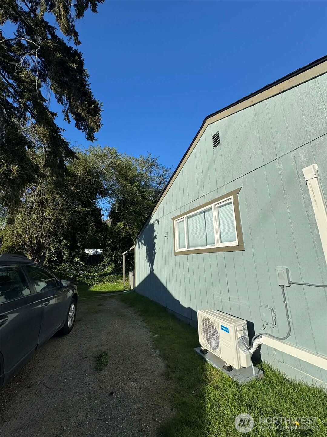 150 Lebo Boulevard Bremerton, WA 98310 - Photo 7 of 36