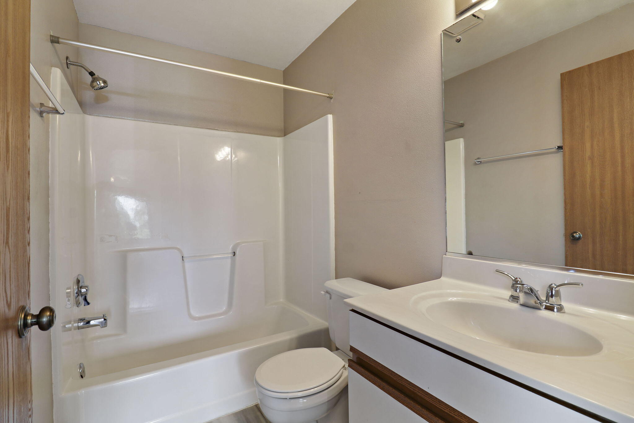 3938 81st Street, Unit F Kenosha, WI 53142 - Photo 17 of 19 17-web-or-mls-3938 81st St F, Kenosha, W