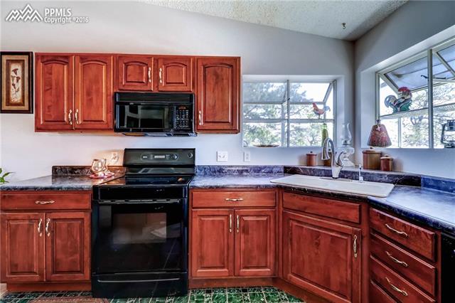 4580 Turner Road Monument, CO 80132 - Photo 12 of 36