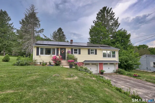 $365,000 | 21 Holt Street, Plymouth, CT 06786